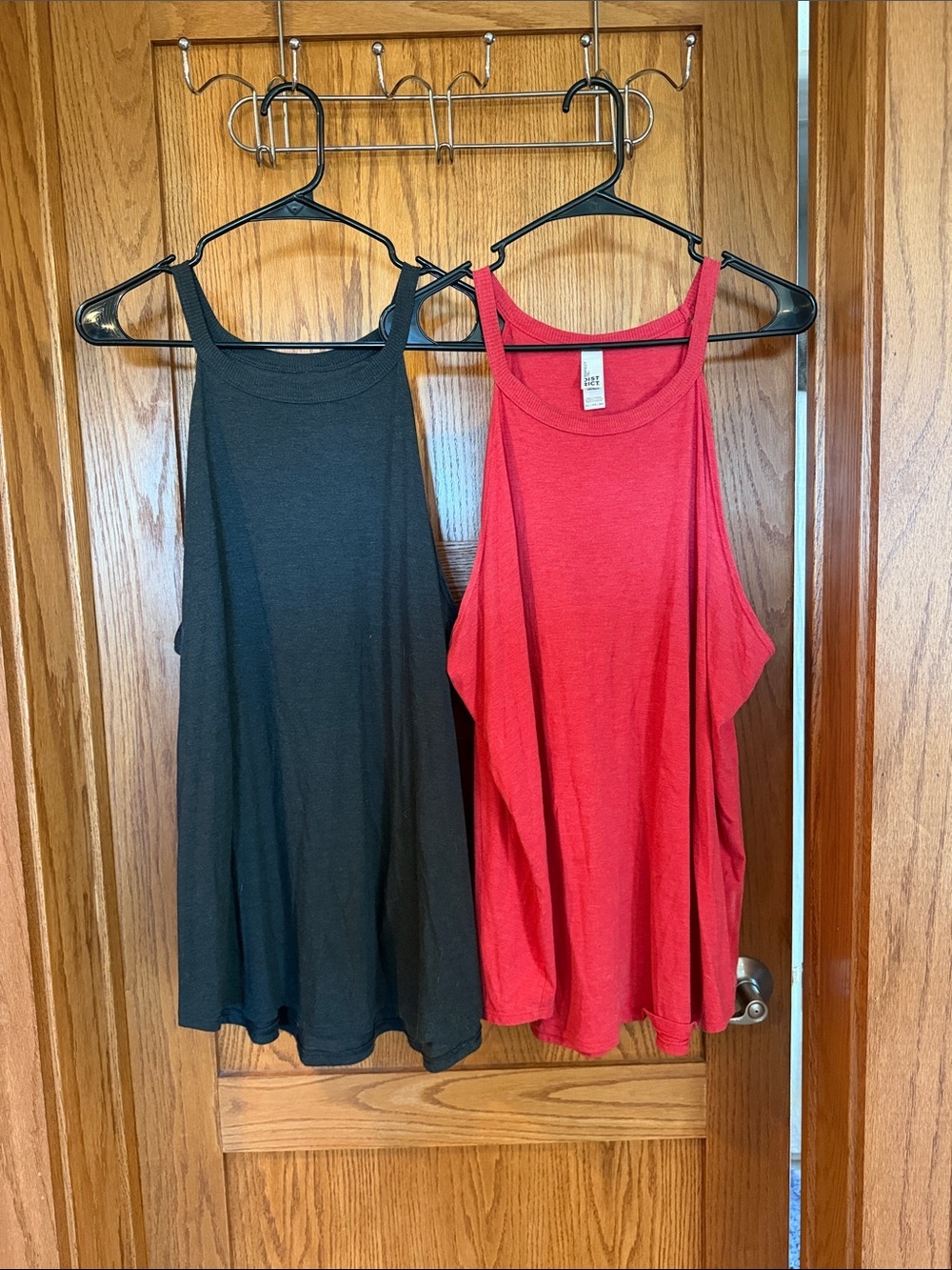 District Women's Swing Tank Top in heathers Pink/Red and Dark Grey 3XL